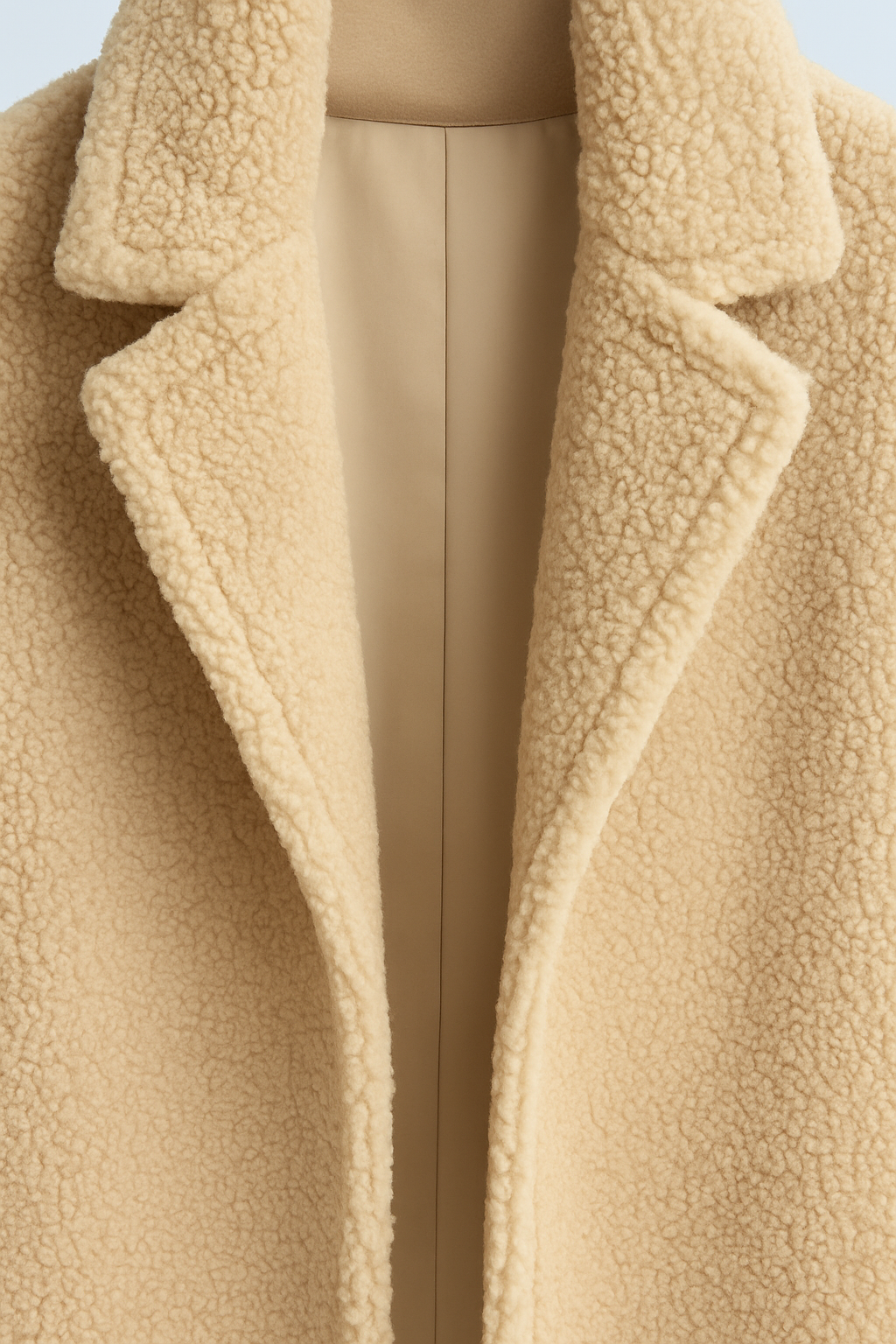 Abrigo teddy largo para mujer – elegancia invernal en diseño de peluche suave