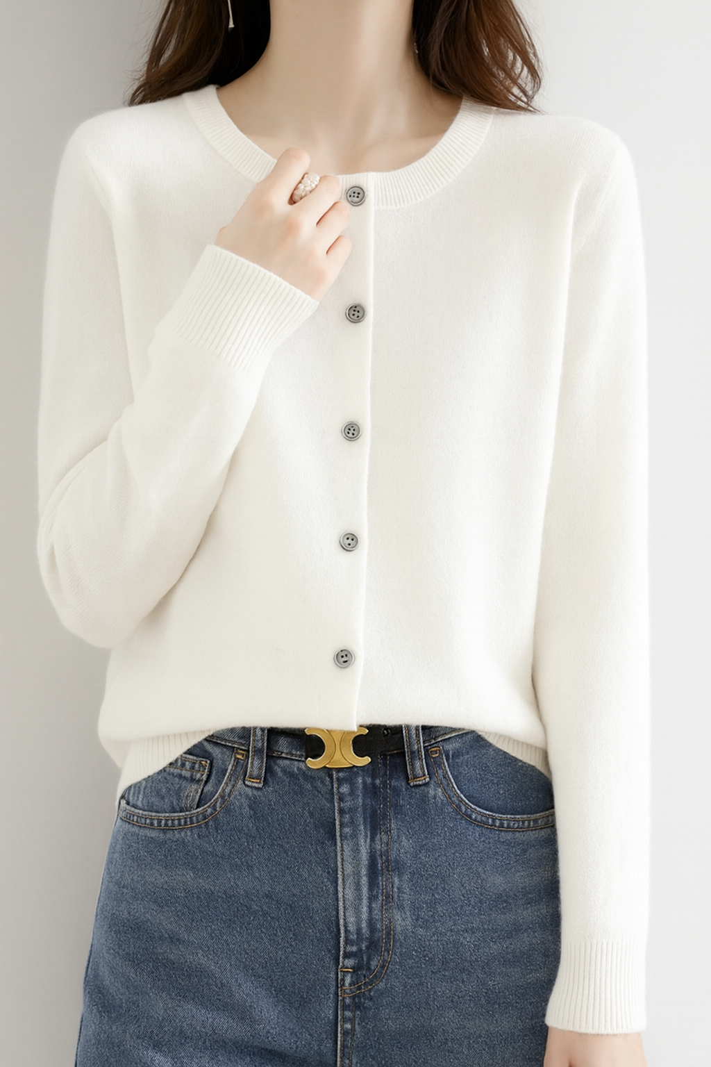 Cárdigan elegante con botones – suavidad y ajuste clásico
