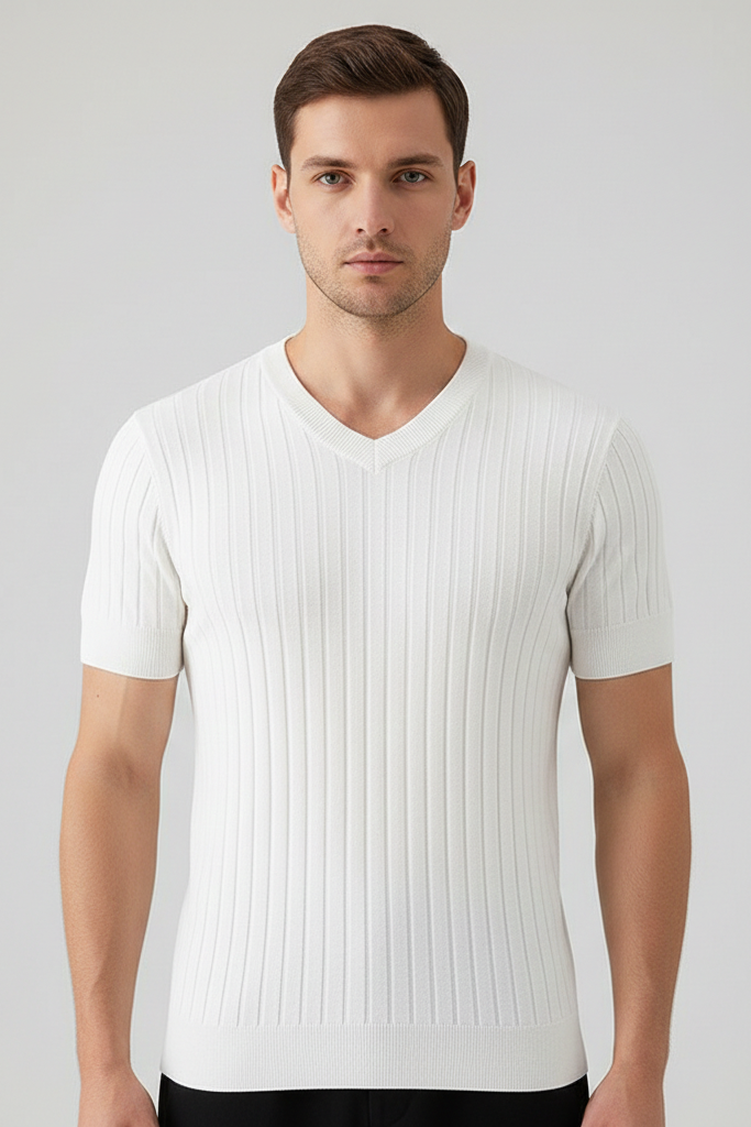 Camiseta de Punto Elástico con Cuello Pico – Efecto "Muscle Fit"