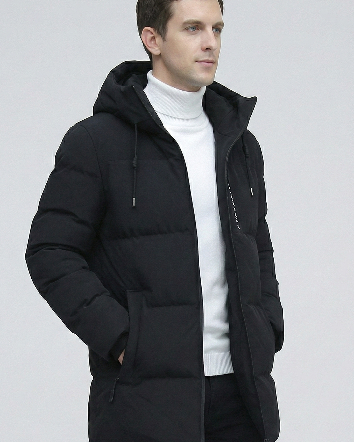 Parka Urbana Acolchada de Longitud Media – Abrigo de Invierno con Capucha