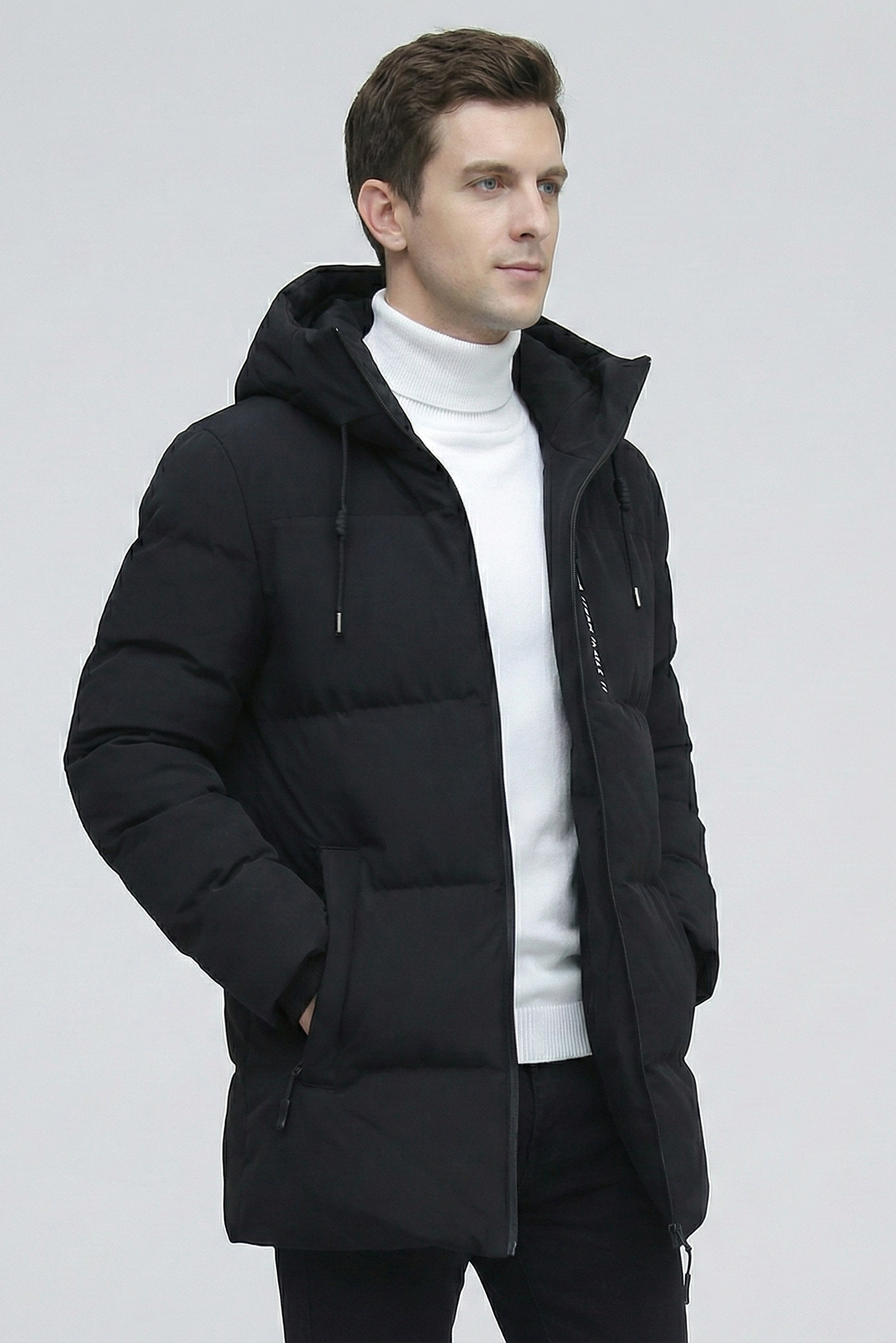 Parka Urbana Acolchada de Longitud Media – Abrigo de Invierno con Capucha